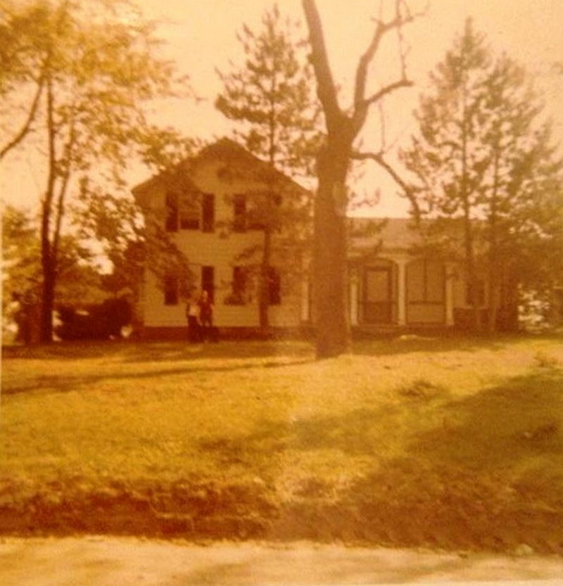 Alice Cooper Band Barn - Farm House From Ron Volz